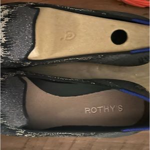 Rothy’s almond loafs 9 recycled material washable only use a few times dark gray